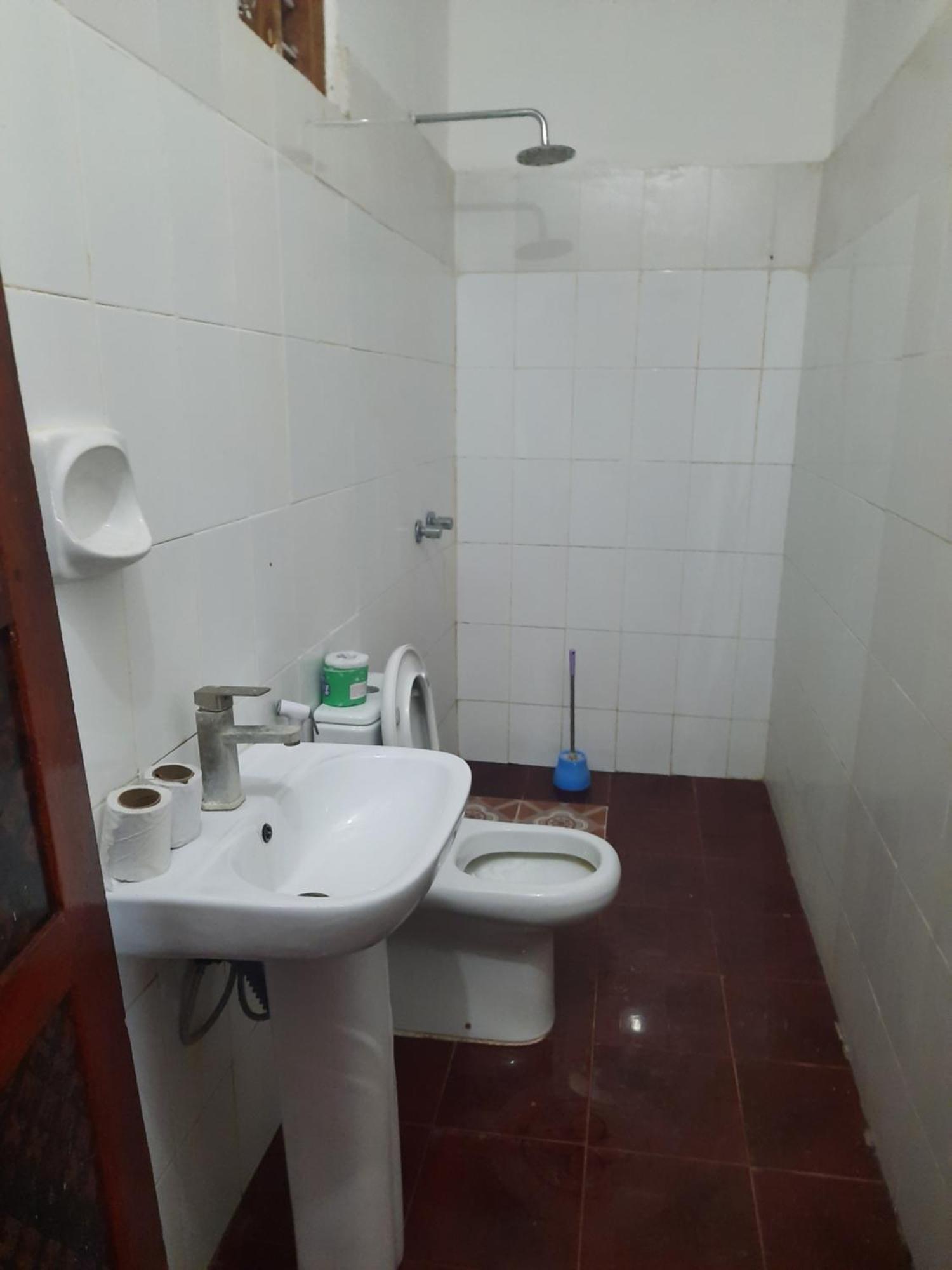 Ames Nungwi Quarto foto